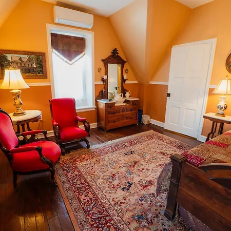 Gifford-Risley House Bed And Breakfast Media Exterior photo