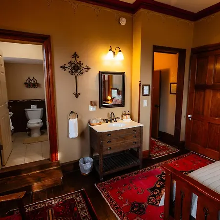 Gifford-Risley House Bed And Breakfast Media Exterior photo