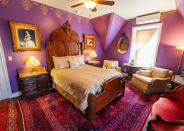 Gifford-Risley House Bed And Breakfast