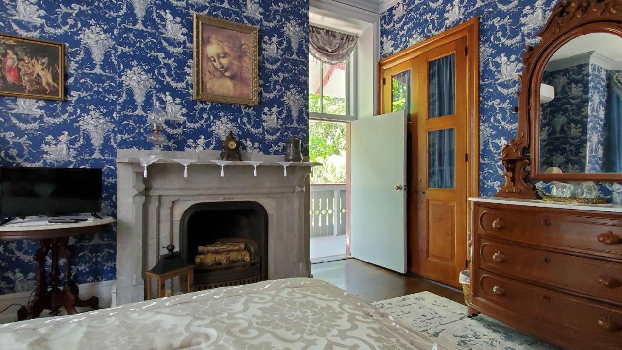 Gifford-risley House Media