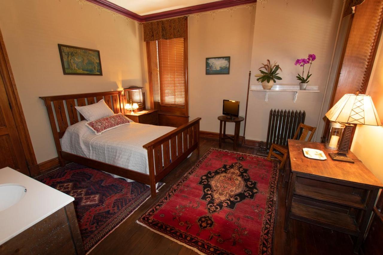 Gifford-risley House Bed and breakfast *