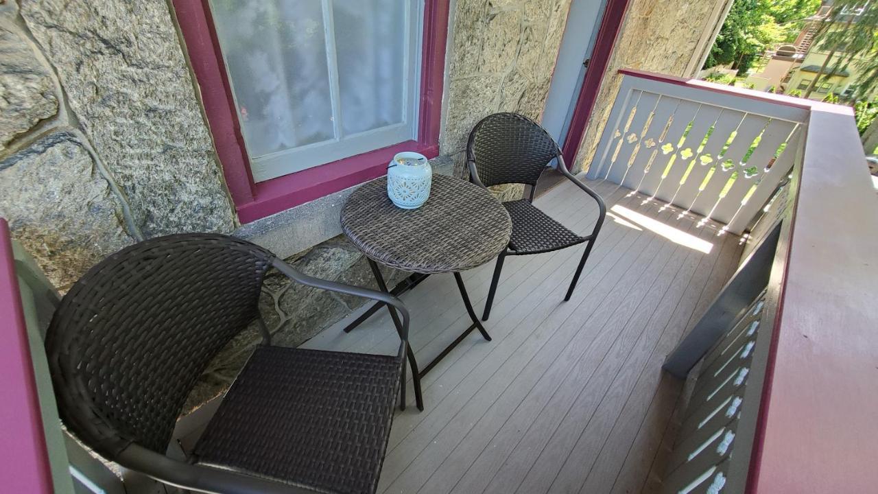 Gifford-risley House Bed and breakfast