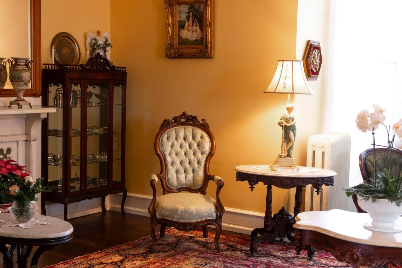 Gifford-risley House Bed and breakfast *