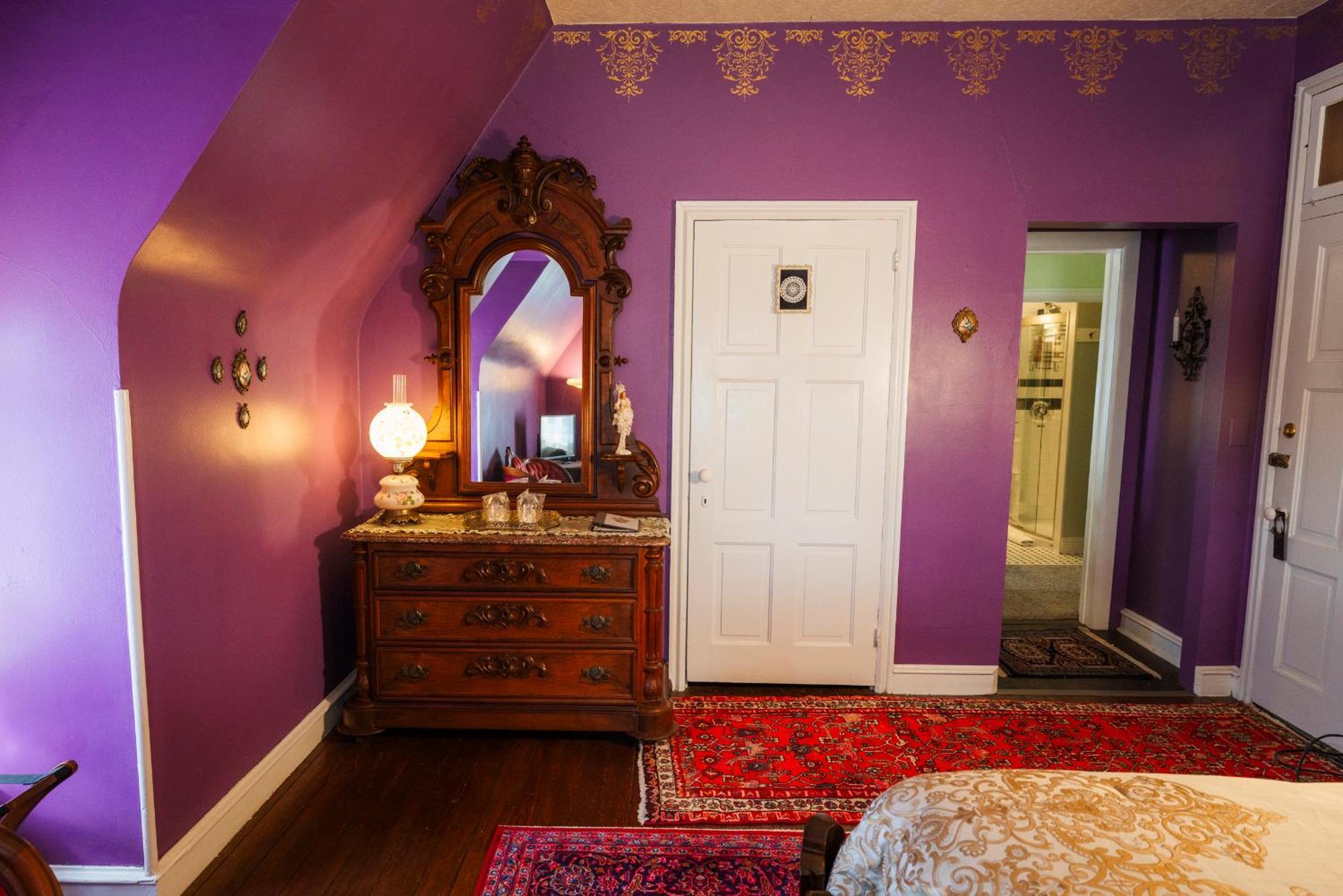 Gifford-risley House Media